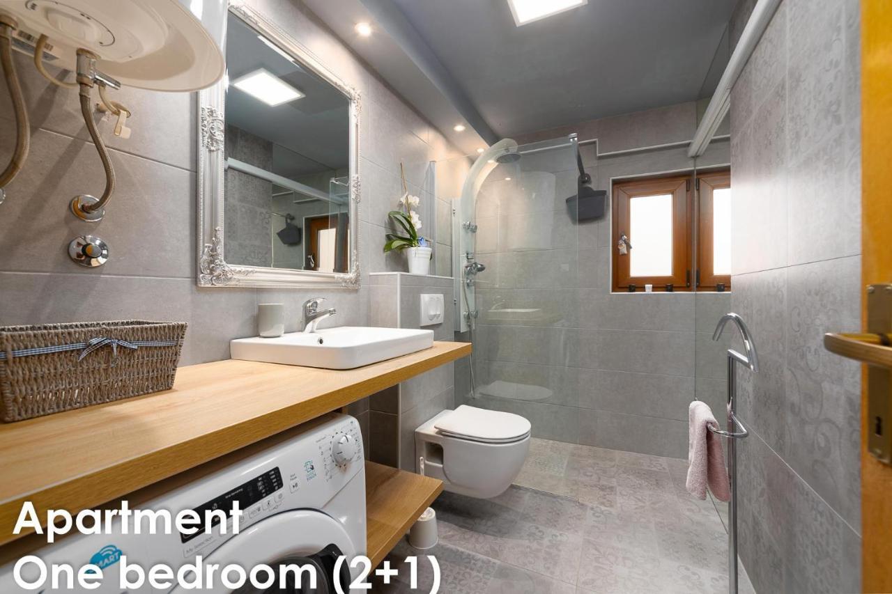 Glamour Apartments Vrsar Exterior foto